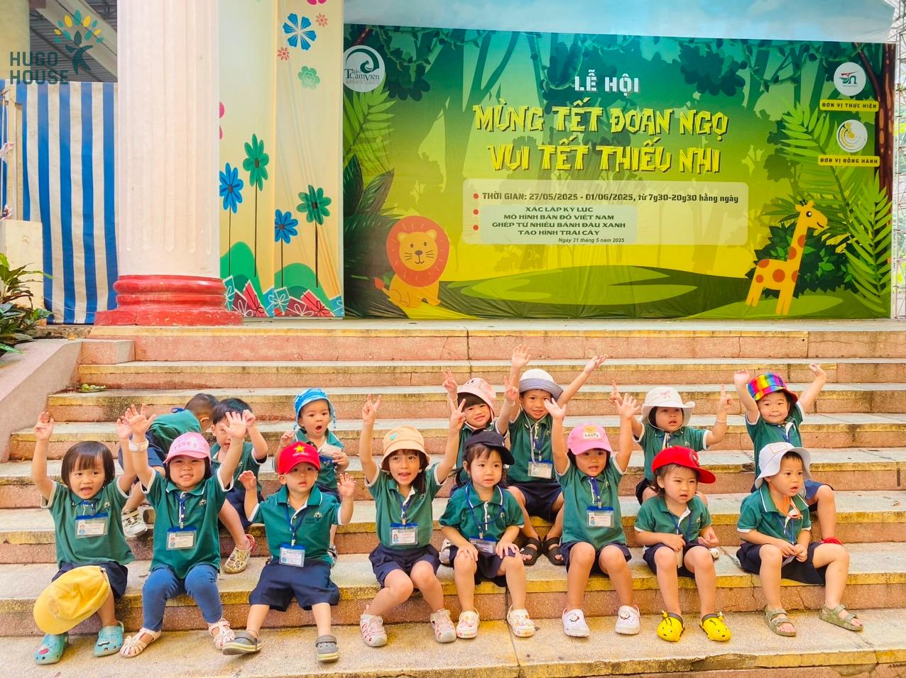 Một Ngày Làm Bạn Với Muôn Thú – Kỷ Niệm Khó Quên Của Các Bé
