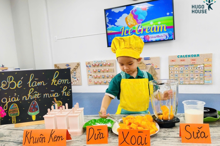 LÀM KEM TRÁI CÂY – MÁT LẠNH MÙA HÈ CÙNG HUGO HOUSE