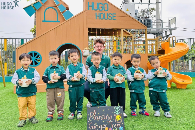 NGÀY HỘI TRỒNG CÂY - BÉ ƯƠM MẦM XANH