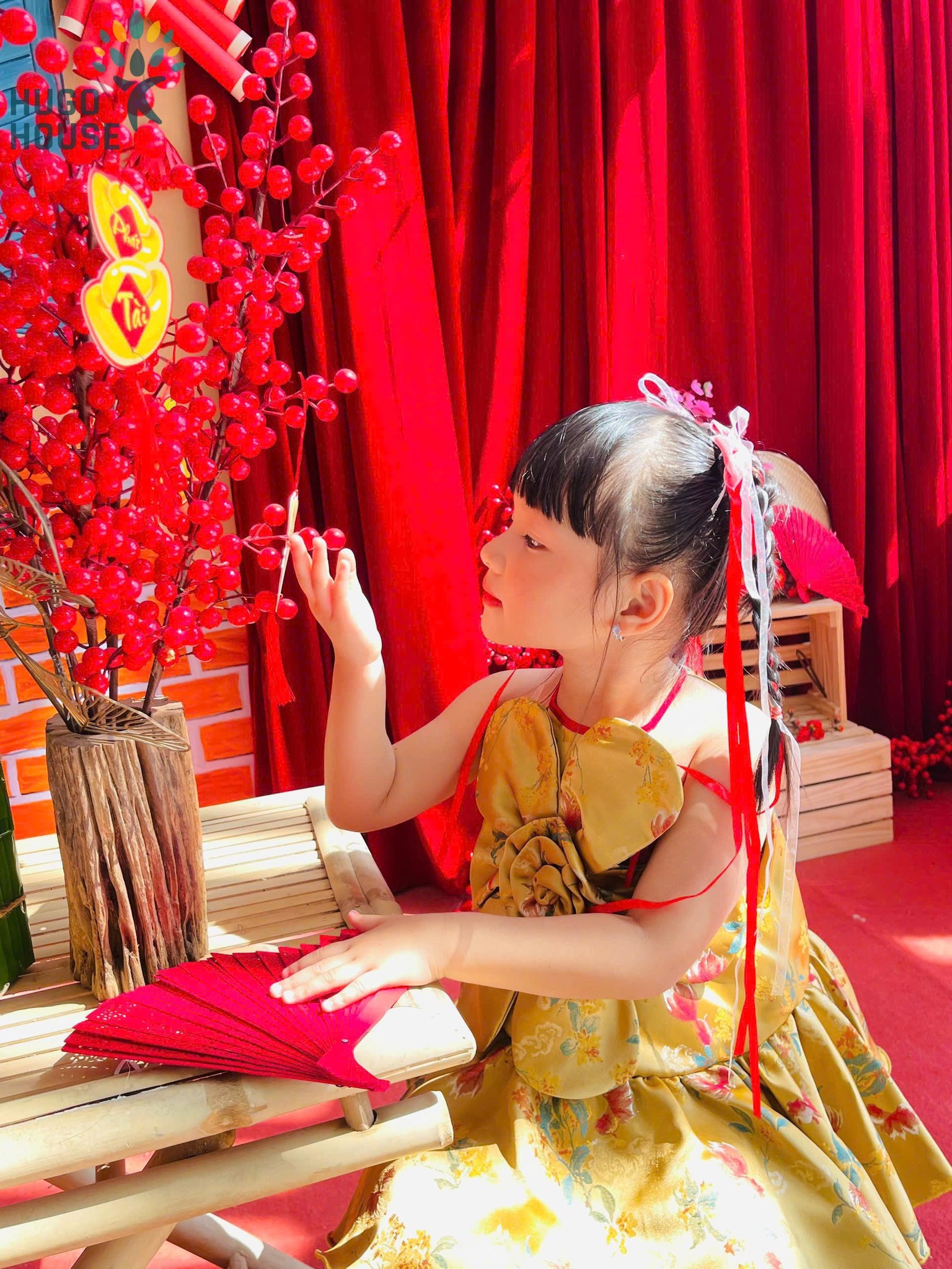 LƯU GIỮ MÙA XUÂN TUỔI THƠ TẠI HUGO HOUSE