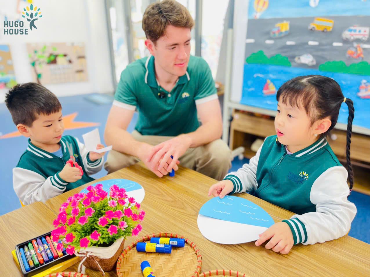 NHỮNG CHUYẾN XE VUI TRONG TIẾT HỌC TIẾNG ANH