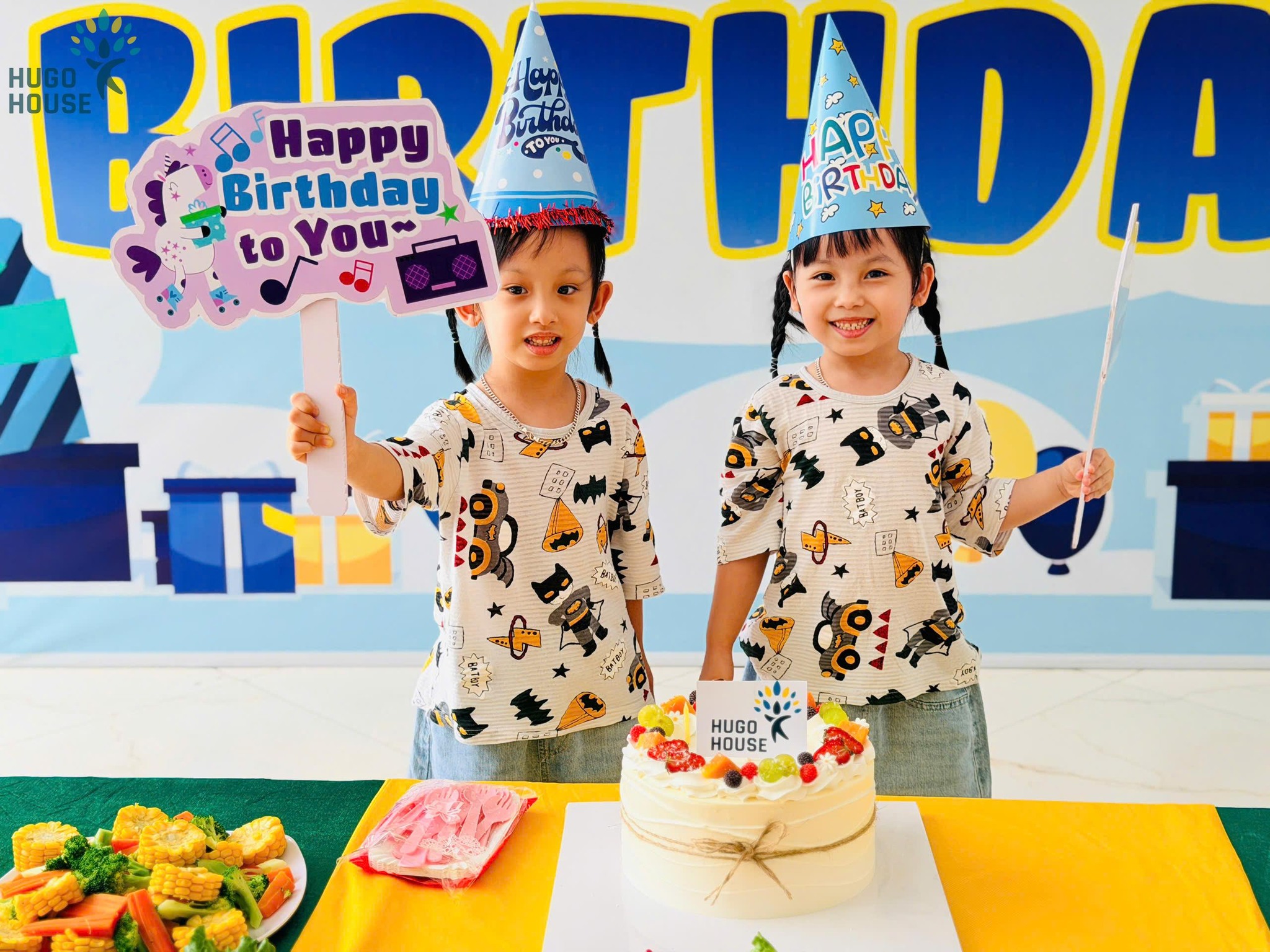 SINH NHẬT THÁNG TƯ RỰC RỠ CỦA CÁC THIÊN THẦN NHỎ