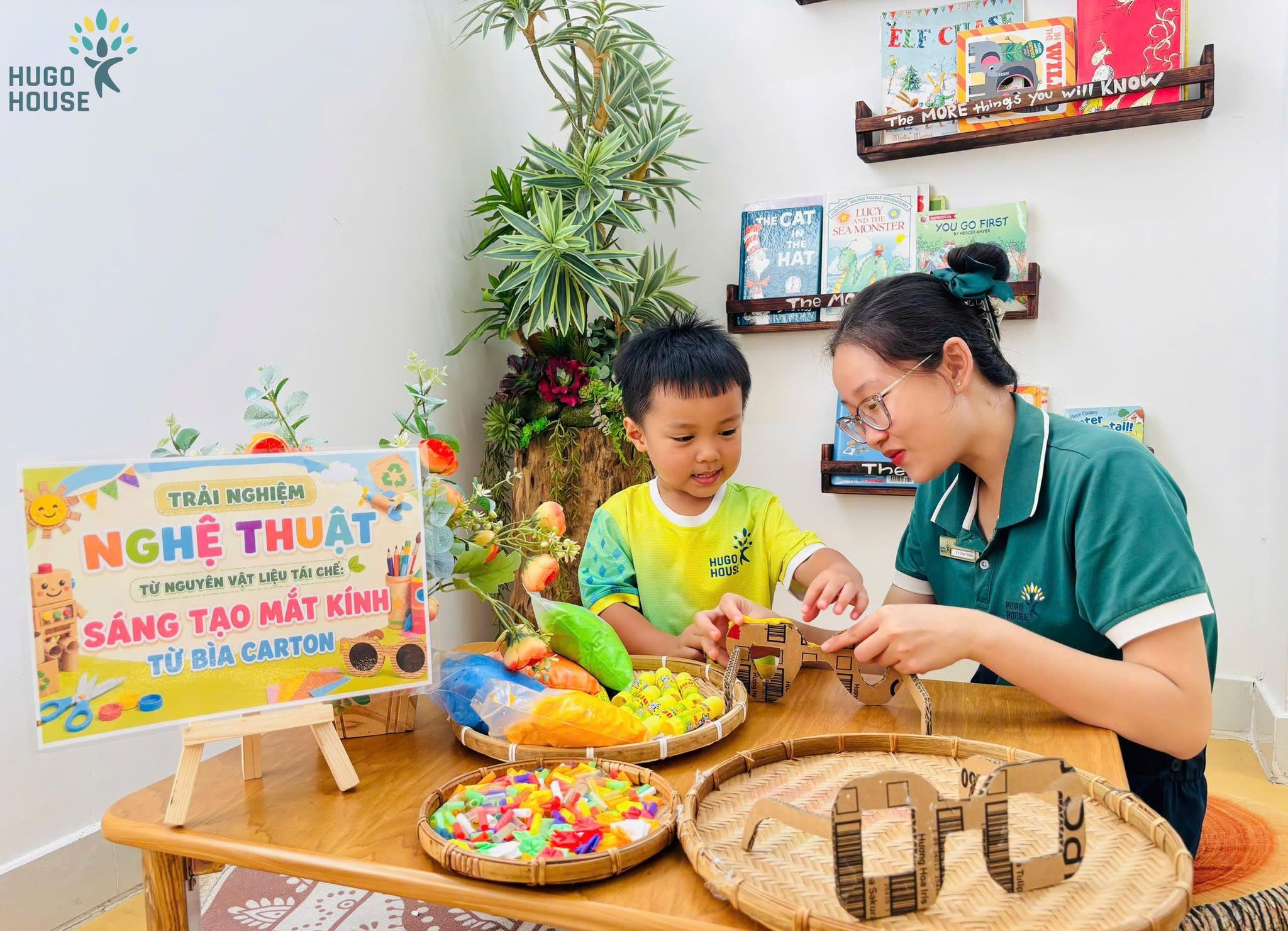BIẾN TẤM BÌA CARTON THÀNH CHIẾC MẮT KIẾNG ĐẦY SẮC MÀU  