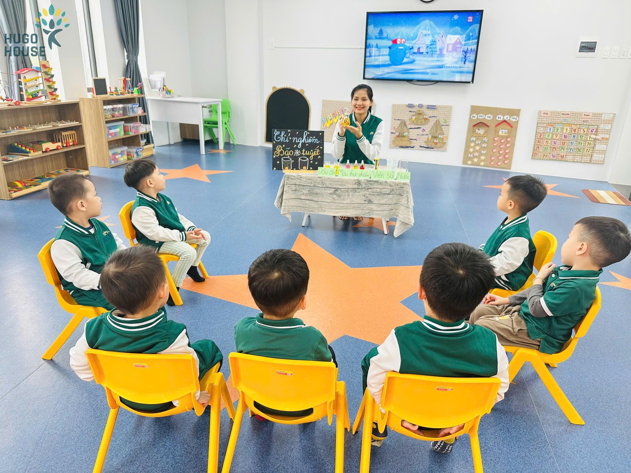 BÃO TUYẾT MINI - NIỀM VUI LỚN TRONG TAY BÉ