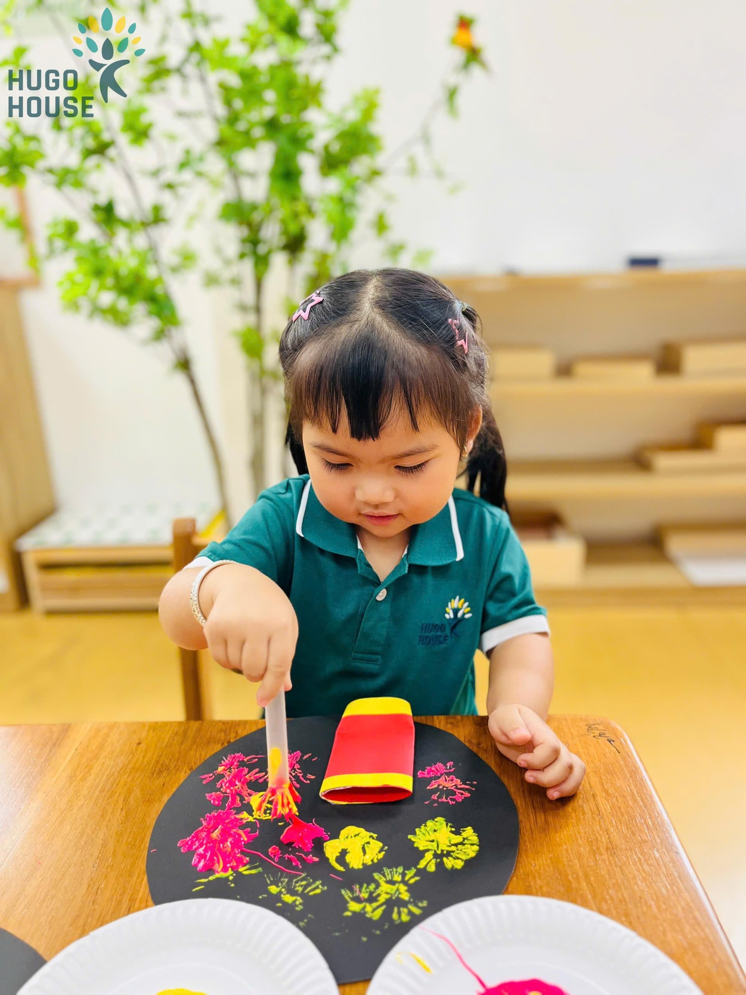 PHÁO HOA NHỎ XINH TRONG TAY BÉ