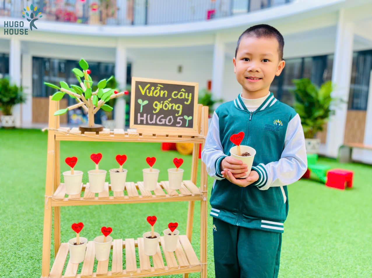 NHỮNG ĐÔI BÀN TAY NHỎ GIEO MẦM XANH