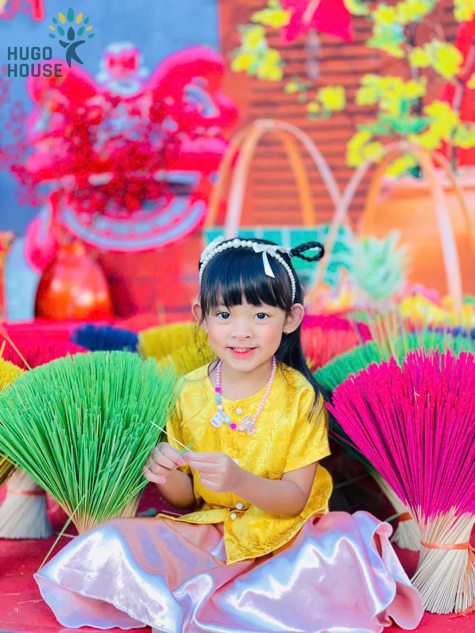 MÙA XUÂN TRONG ÁNH MẮT TRẺ THƠ – HUGO HOUSE