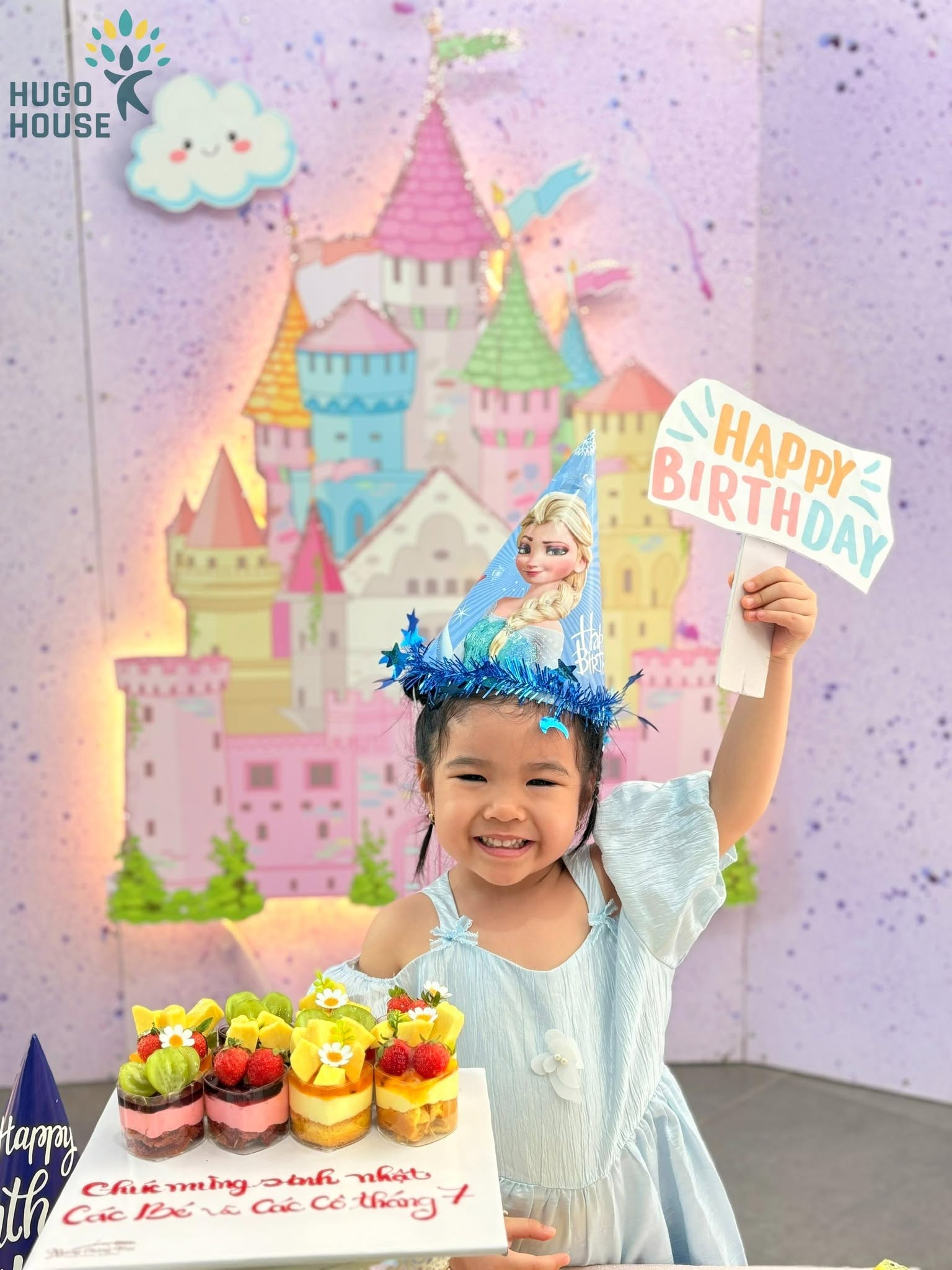 TUỔI MỚI TỎA SÁNG CÙNG CÁC THIÊN THẦN NHỎ