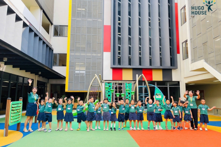 KHÁM PHÁ NGÔI TRƯỜNG LỚN – THAM QUAN EMASI