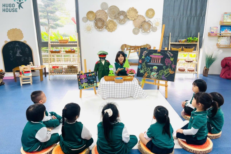 BÉ KHÉO TAY TẠO CHÚ BỘ ĐỘI THÂN THƯƠNG