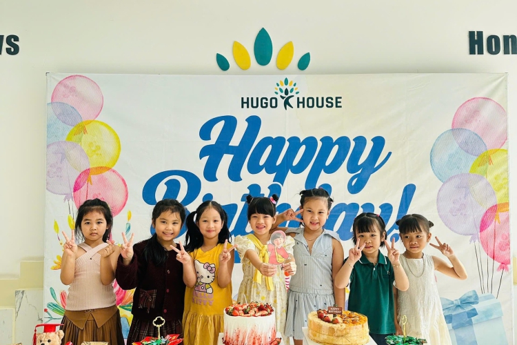 SINH NHẬT ẤM ÁP CỦA CÁC BÉ HUGO HOUSE